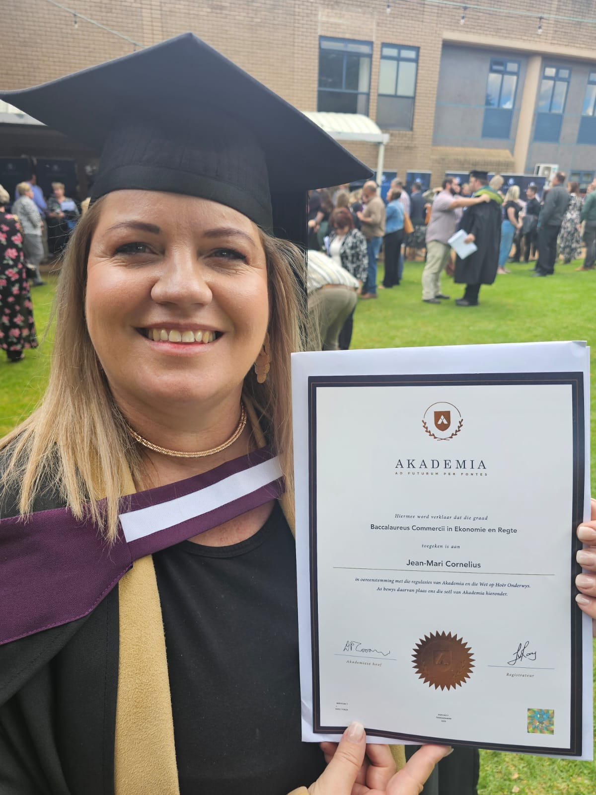 Being a mother, a wife and a full-time employee did not deter Jean-Marí Cornelius from completing her studies. Pic Supplied by Akademia